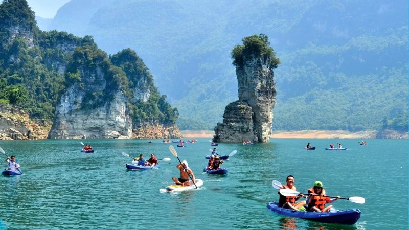 Hồ Na Hang xanh như ngọc giữa đại ngàn