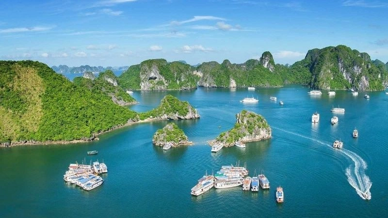 Vịnh Hạ Long đẹp quanh năm