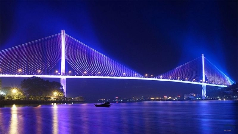 Bãi Cháy là điểm dừng chân lý tưởng mùa hè