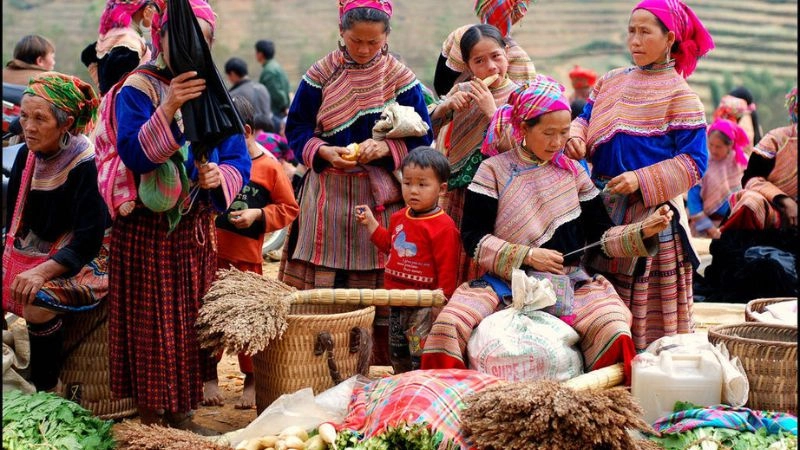 Chợ phiên Bắc Hà lưu giữ nét văn hóa bản địa