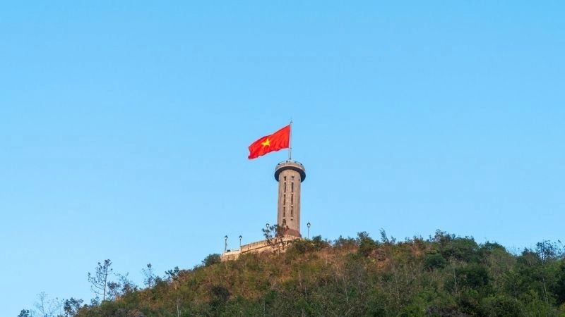 Lũng Cú nơi lá cờ đỏ tung bay kiêu hãnh