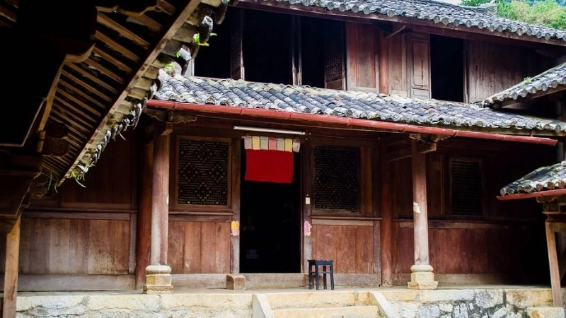 Bức tranh xưa cũ hiện về tại họ Vương