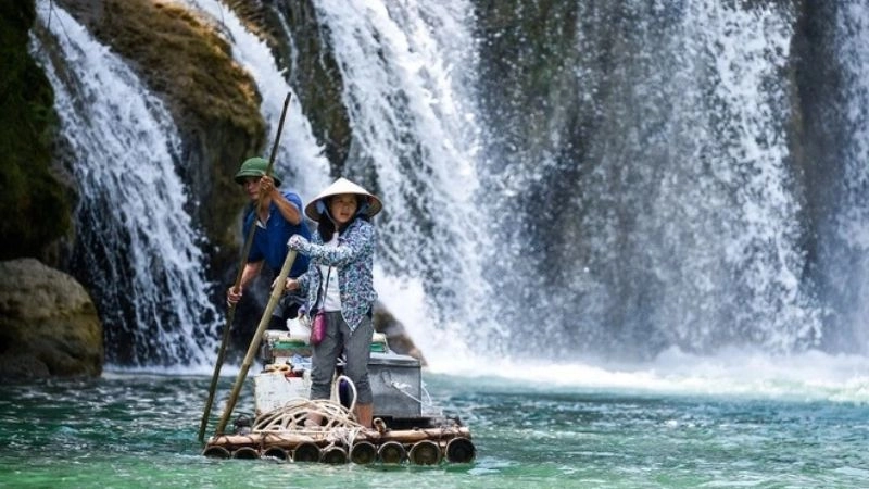 Thác Bản Giốc vang vọng giữa đại ngàn Tây Bắc