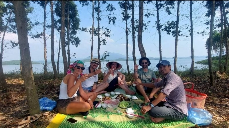 Hồ Thác Bà là viên ngọc xanh giữa Yên Bái