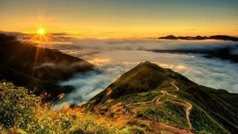 Thời điểm lý tưởng nhất để săn mây Tà Xùa là từ tháng 10 đến tháng 4