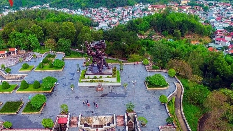 Cách di chuyển đến di tích lịch sử Điện Biên Phủ 