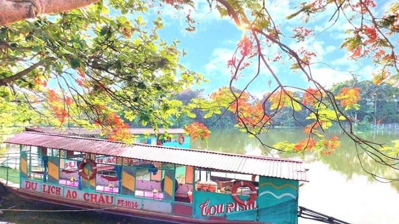 Khám phá hồ Ao Châu – Hạ Long thu nhỏ