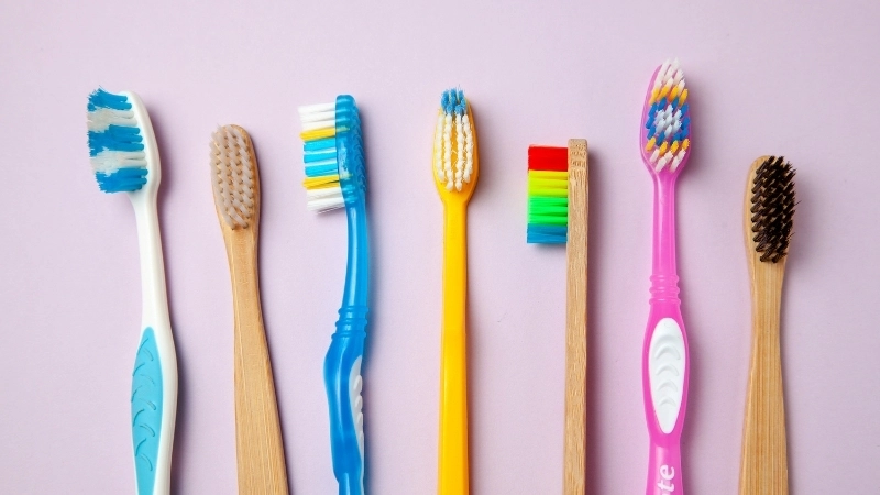 Bao lâu nên thay bàn chải đánh răng?