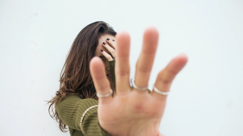 Làm thế nào để đối phó với đồng nghiệp khó tính?