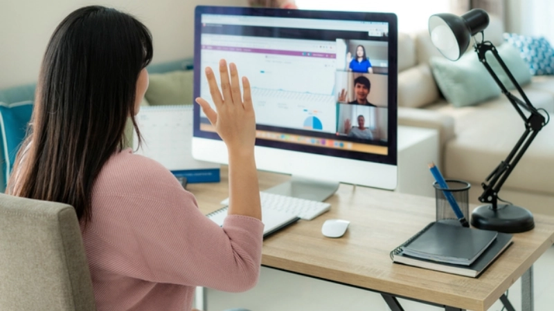 Lợi ích học trực tuyến thay đổi thói quen giáo dục truyền thống