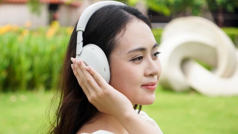 Tai nghe công nghệ cao nâng tầm trải nghiệm cá nhân
