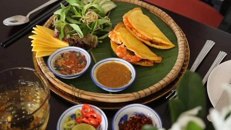 Nhiều món ăn địa phương có lịch sử hàng trăm năm, gắn liền với những dịp lễ hội