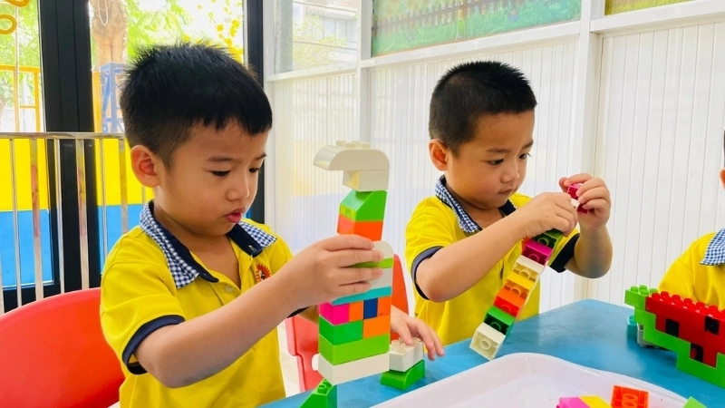 Lưu ý khi cho trẻ chơi các trò chơi phát triển tư duy