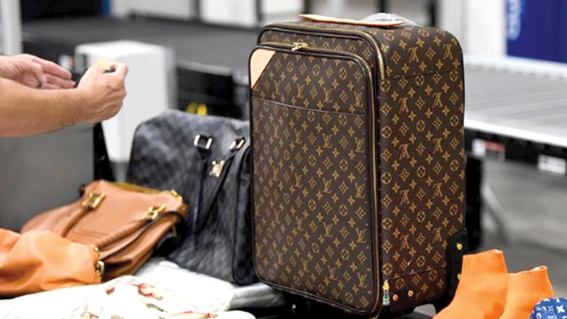 Ứng dụng blockchain thời trang trong thực tế