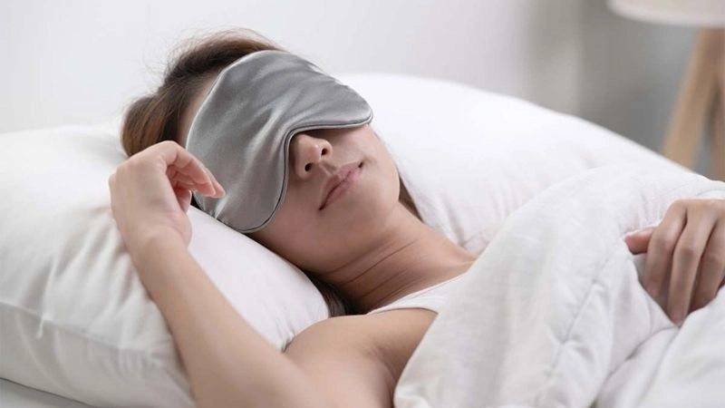 Hình thành thói quen đi ngủ và thức dậy vào giờ nhất định mỗi ngày