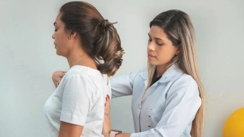 Tầm quan trọng của tư thế ngồi ảnh hưởng đến cột sống