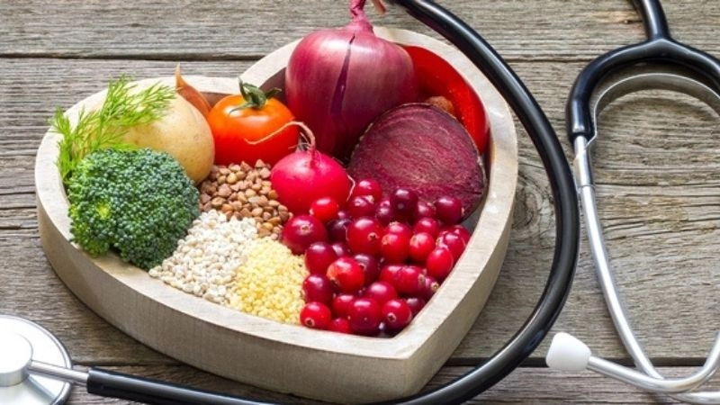 Chế độ ăn uống lành mạnh bảo vệ sức khỏe tim mạch