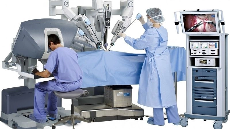 phẫu thuật bằng robot sẽ không thể thực hiện được nếu không có bàn tay con người