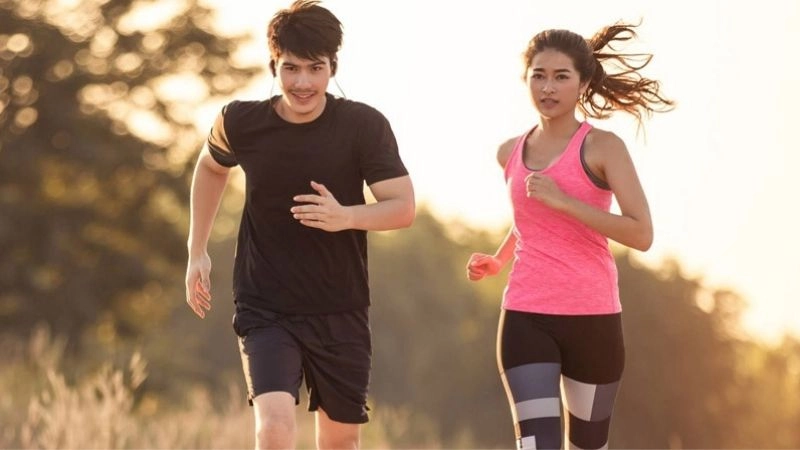 Tập thể dục ít nhất 30 phút mỗi ngày giúp kích thích nhu động ruột