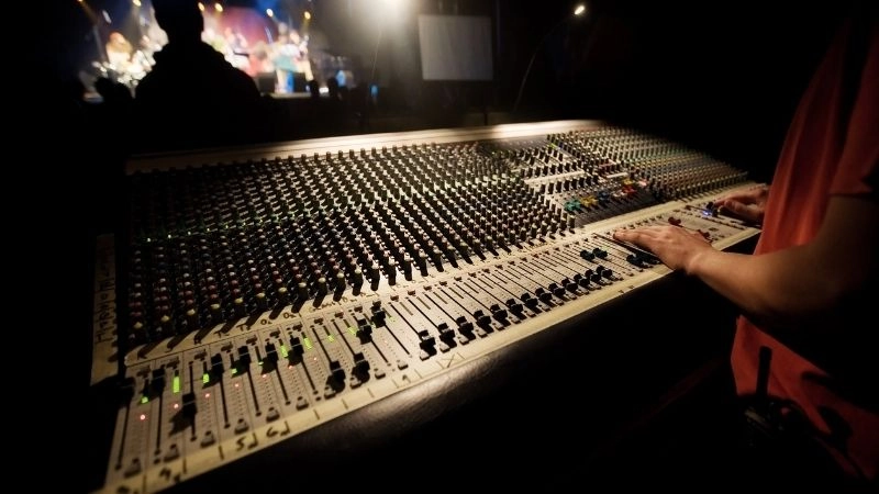 Âm thanh bí ẩn dưới đại dương