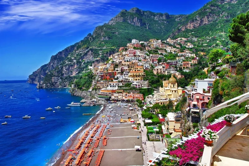 Amalfi Coast đẹp như tranh vẽ giữa Địa Trung Hải
