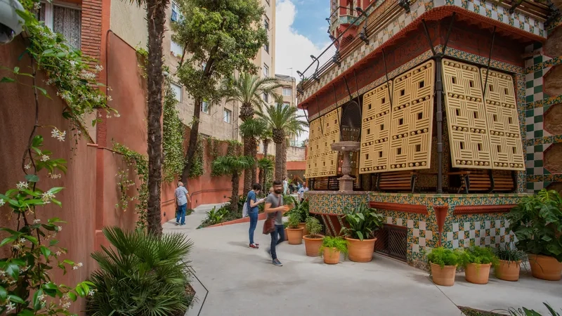 Barcelona mang vẻ lãng mạn khó quên cho du khách