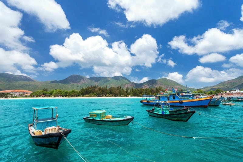 Khám phá Cảnh biển Côn Đảo trong ánh hoàng hôn