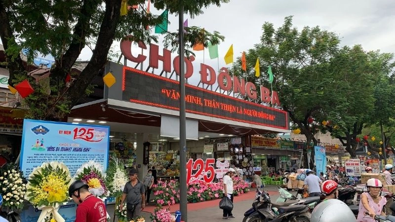 Cách di chuyển đến chợ Đông Ba thuận tiện