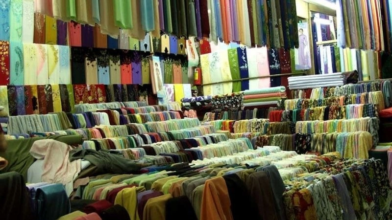 Mua sắm Chợ Đông Ba trải nghiệm khó quên