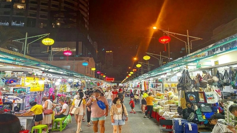 Mua sắm đặc sản tại Chợ Phan Thiết đầy màu sắc