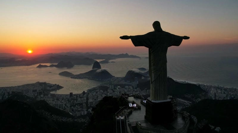 Du lịch Brazil hấp dẫn nhờ tượng chúa