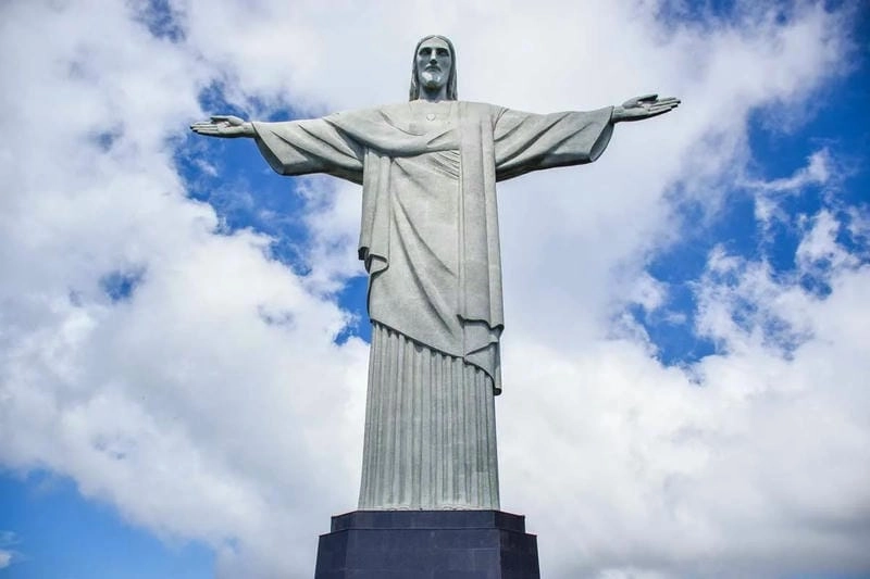 View từ Christ the Redeemer ngắm toàn cảnh thành phố
