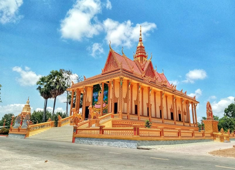 Chùa Xiêm Cán Bạc Liêu với kiến trúc Khmer rực rỡ