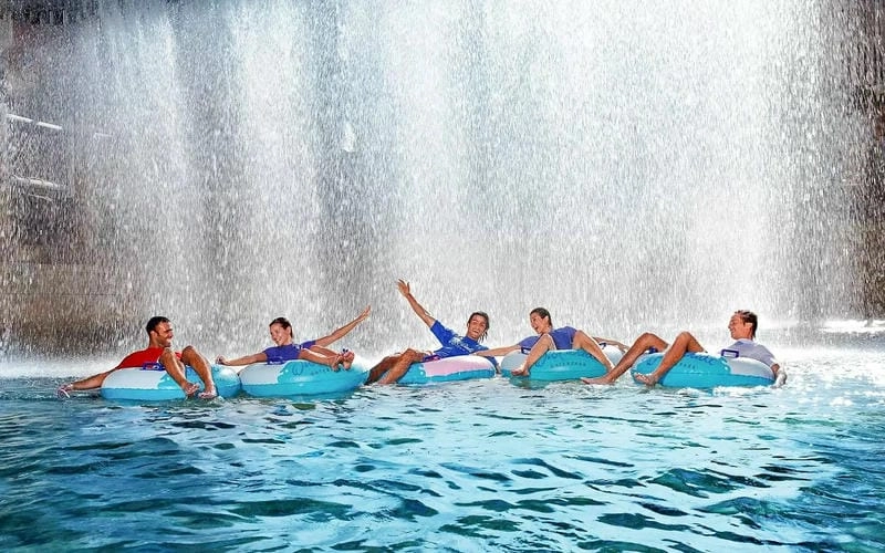Khu vui chơi gia đình Wild Wadi mang lại niềm vui trọn vẹn