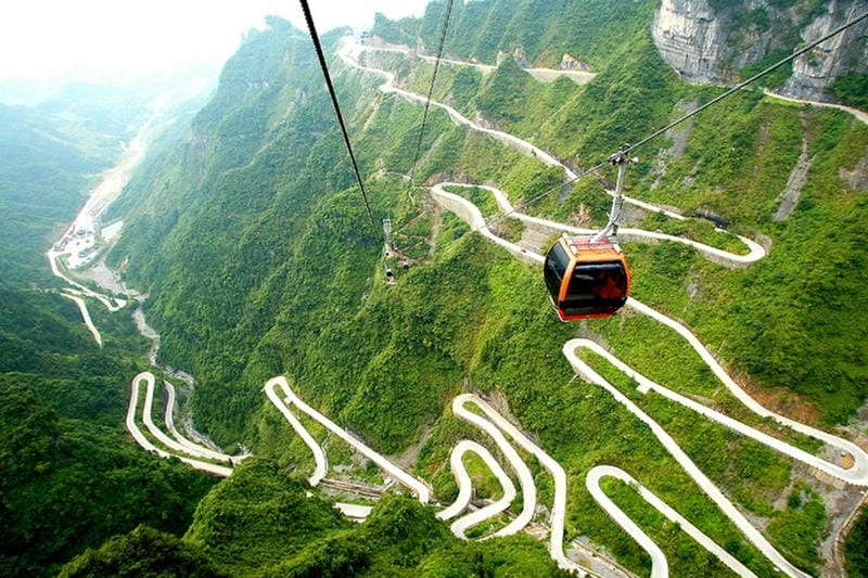 Chụp hình tại công viên trương gia giới phong cảnh tuyệt đẹp