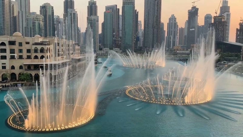 Điểm hẹn du lịch với đài phun nước Dubai ngay trung tâm thành phố