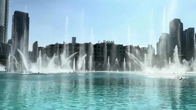 Trải nghiệm du thuyền sang trọng ngắm đài phun nước Dubai nhạc nước