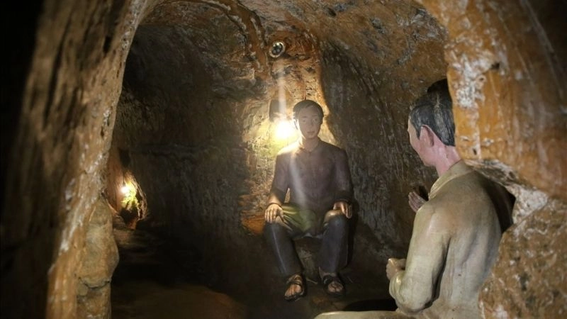 Cảnh quan Địa đạo Vịnh Mốc bình yên giữa núi rừng