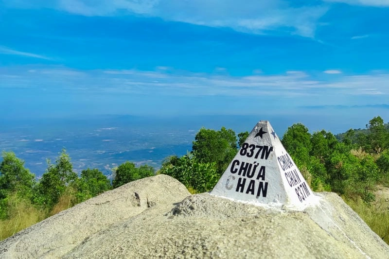 Màu trời và đất hòa quyện trong ảnh Đồng Nai đẹp