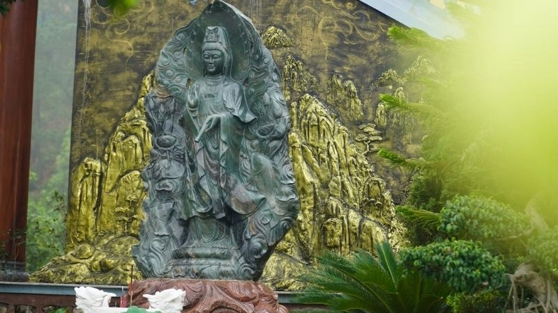 Sắc thiền trầm lắng tại Trúc Lâm Phượng Hoàng