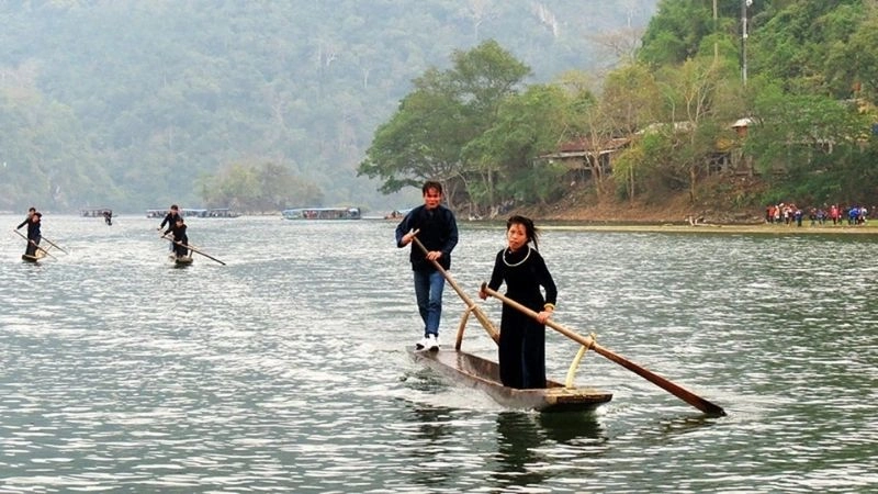 Thác Đầu Đẳng dòng nước mát giữa rừng sâu