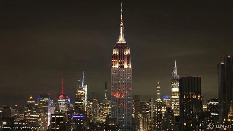 Empire State Building lung linh rực rỡ trong ánh đèn đêm New York