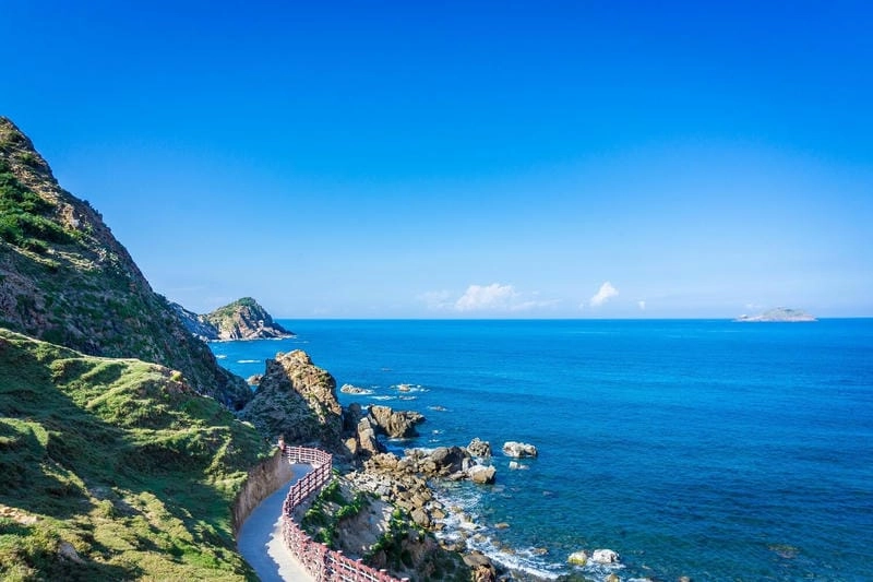 Biển xanh cát trắng tại Kỳ Co Bình Định, thiên đường nhiệt đới