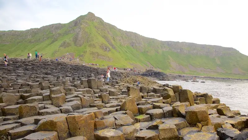 Chiêm ngưỡng Hình ảnh Giant's Causeway 4K sống động