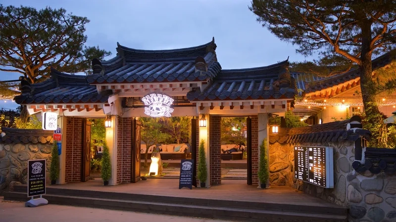 Gyeongju rực rỡ ánh đèn khi đêm về
