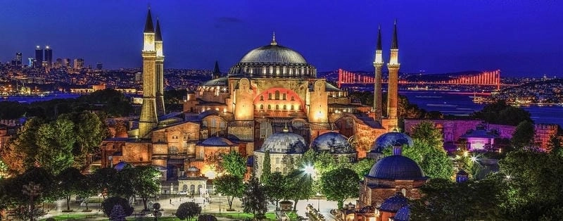 Ngắm nhìn cảnh quan Hagia Sophia lộng lẫy từ Hagia Sophia