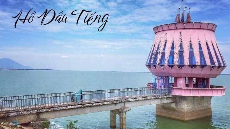 Hồ Dầu Tiếng là điểm đến lý tưởng cho du lịch Tây Ninh kết hợp nghỉ dưỡng.