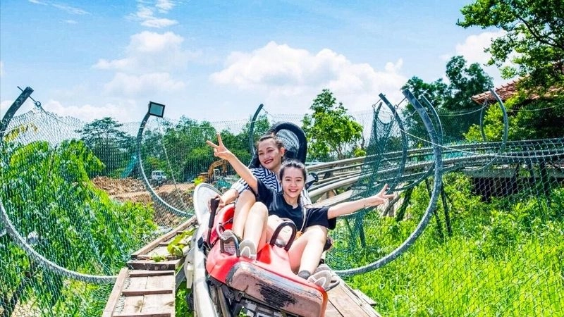 Khu vui chơi Hồ Mây Park sôi động náo nhiệt