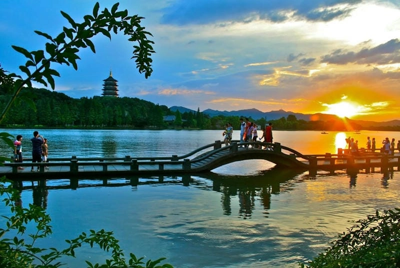 Trải nghiệm Hồ Tây Hàng Châu với các hoạt động du lịch