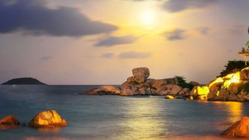 Kinh nghiệm khám phá Hòn Chồng - Hòn Vợ